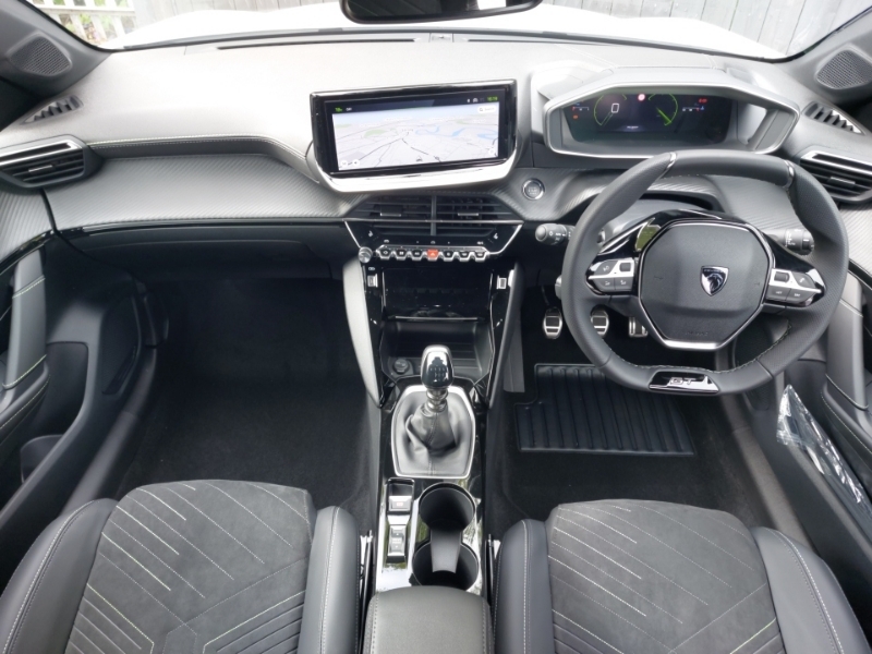Peugeot 208 1.2 Puretech 100 Gt Premium SD26JZH White #3