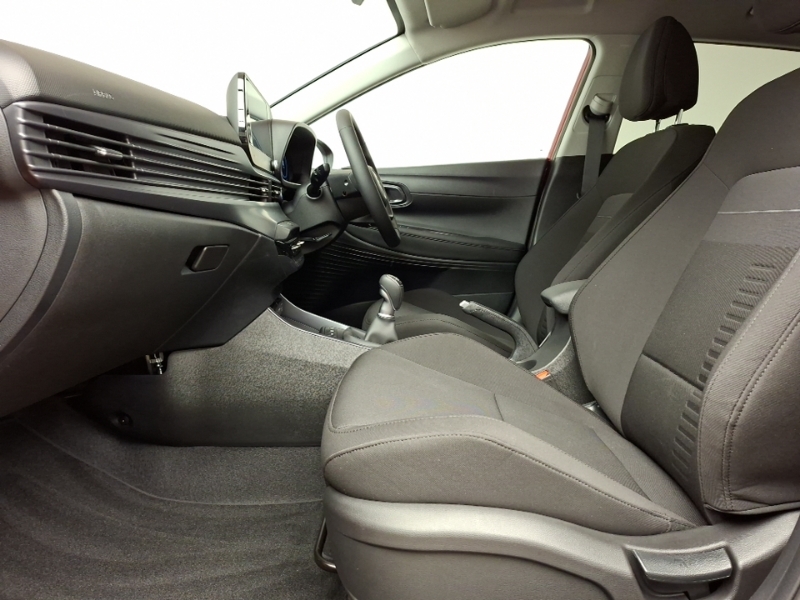 Hyundai Bayon 1.0 Tgdi 90 Tech Line SD26XFY Red #5