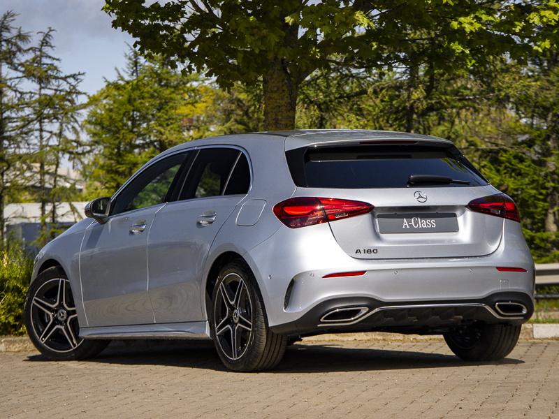 Mercedes-Benz A Class A180 Amg Line Executive Silver #2