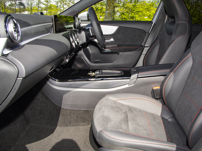 Mercedes-Benz A Class A180 Amg Line Executive Silver #3
