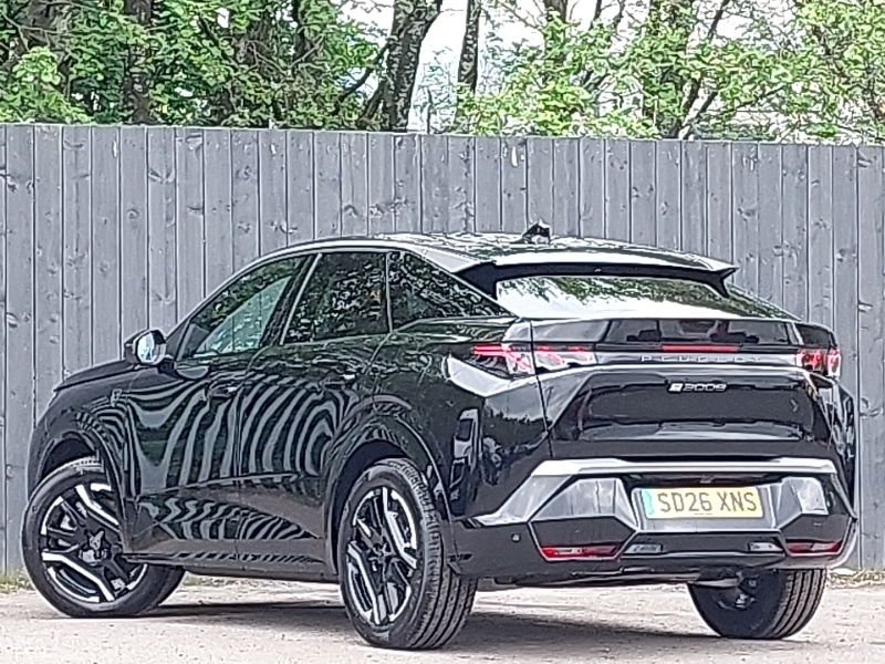 Peugeot 3008 157Kw Gt 73Kwh Black #2