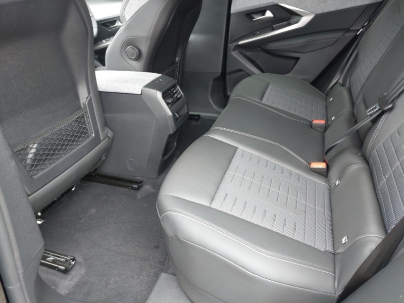 Peugeot 3008 157Kw Gt 73Kwh Black #6