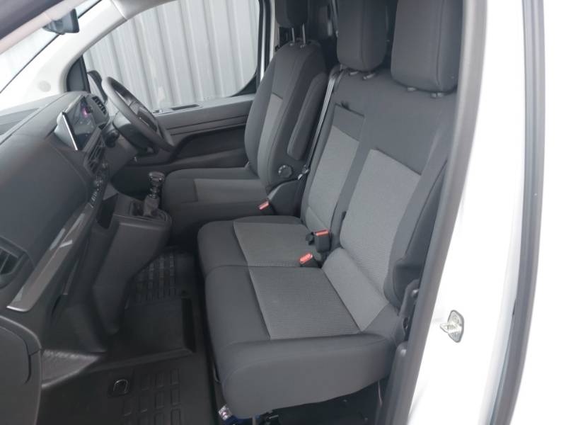 Peugeot Expert 2.0 Bluehdi 145 Asphalt Van White #6