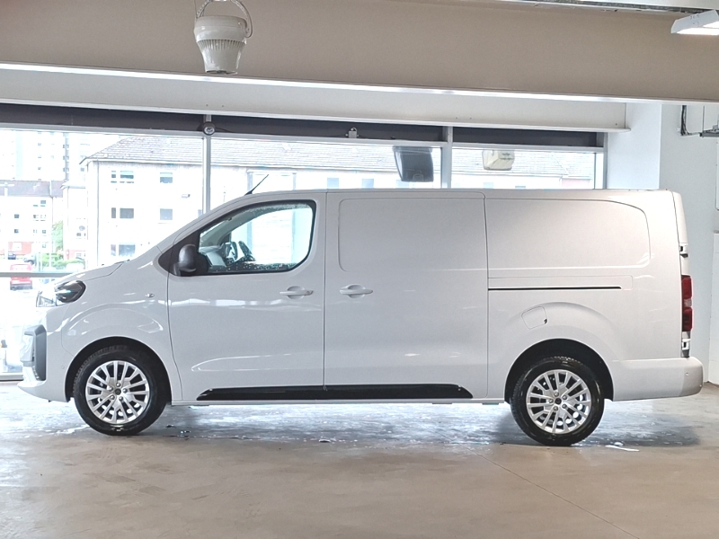 Peugeot Expert 2.0 Bluehdi 145 Asphalt Van SA26MBV White #4