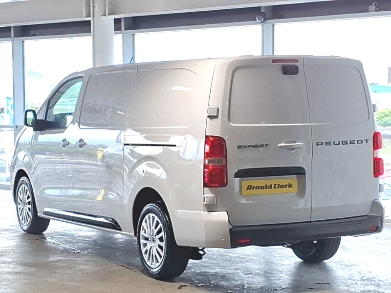 Peugeot Expert 2.0 Bluehdi 145 Asphalt Van SA26MBV White #2