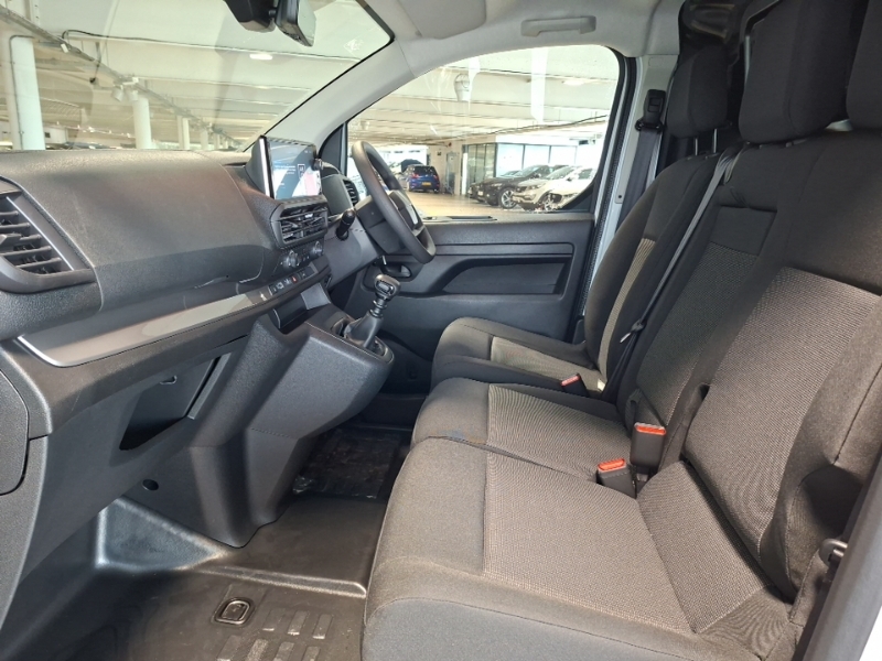 Peugeot Expert 2.0 Bluehdi 145 Asphalt Van SA26MBV White #5