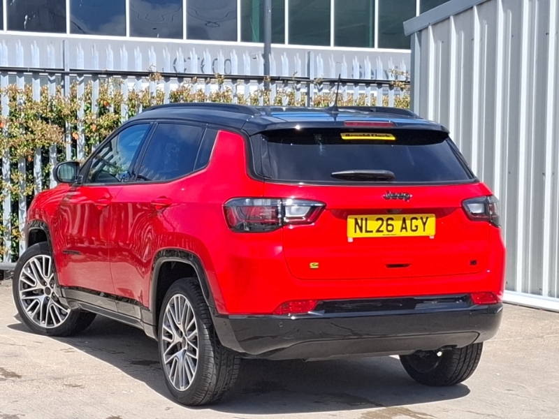 Jeep Compass 1.5 T4 E-torque Hybrid Summit Dct Red #2