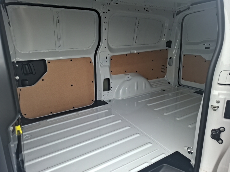 Peugeot Expert 2.0 Bluehdi 145 Asphalt Van SA26LZF White #6