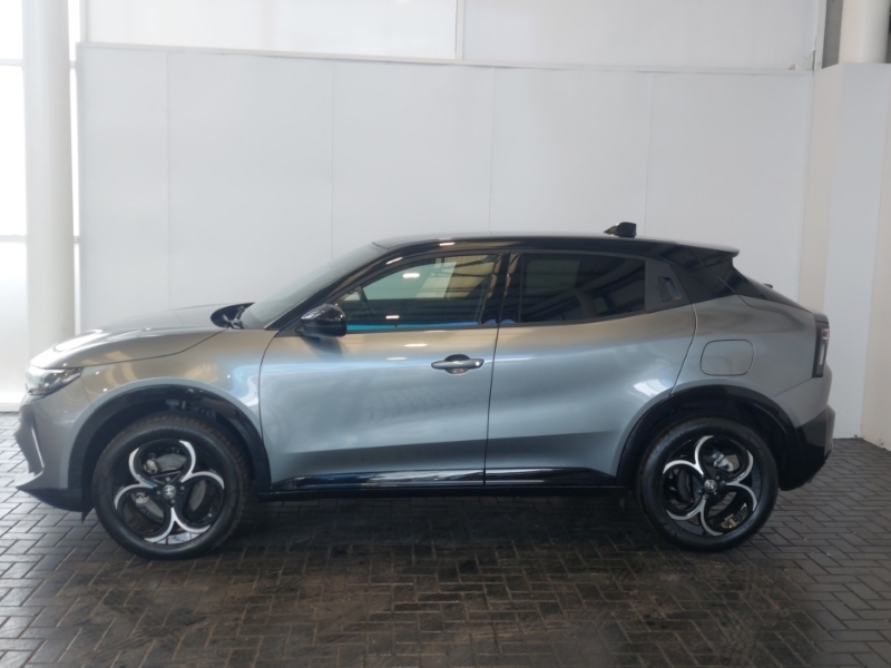 Alfa Romeo Junior 1.2 Turbo 145 Ibrida Ti Grey #4
