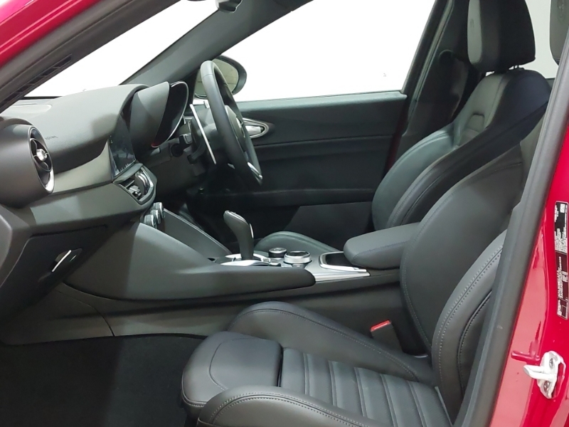 Alfa Romeo Giulia 2.0 Turbo Veloce Red #5