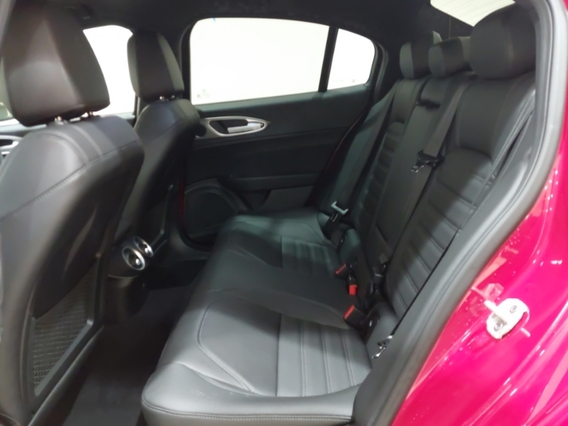 Alfa Romeo Giulia 2.0 Turbo Veloce Red #6