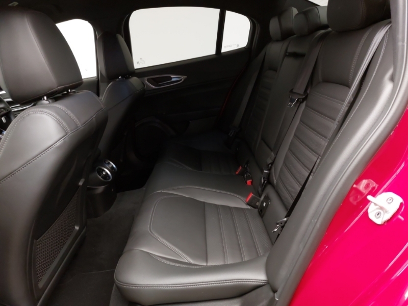 Alfa Romeo Giulia 2.0 Turbo Veloce ST26OJK Red #6
