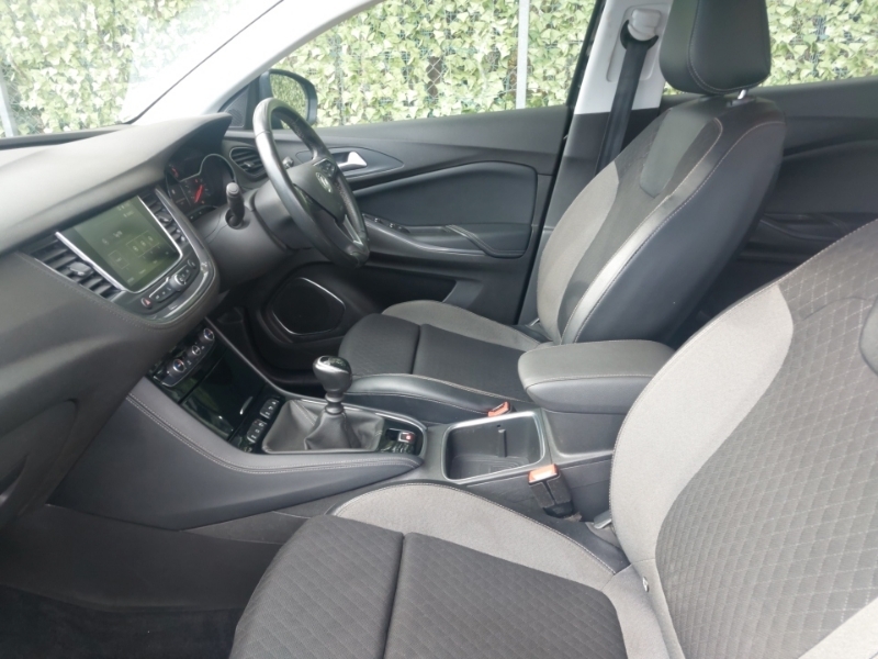Vauxhall Grandland X 1.5 Turbo D Business Edition Nav DSZ7186 Black #5