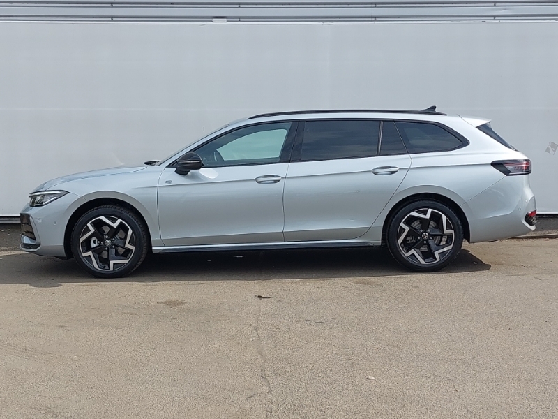 Volkswagen Passat 1.5 Etsi R-line Dsg  Silver #4