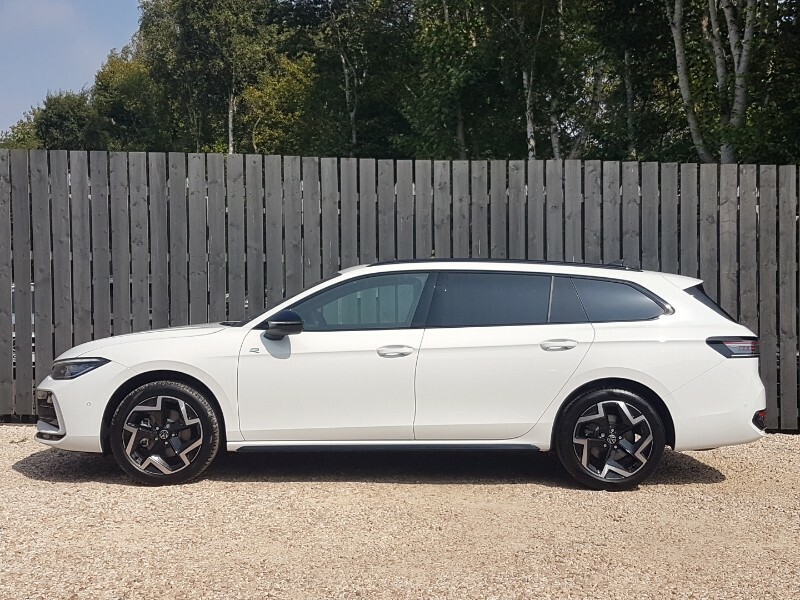 Volkswagen Passat 1.5 Etsi R-line Dsg Silver #4