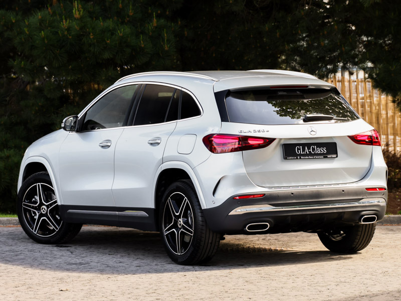 Mercedes-Benz GLA Class Gla 250E Amg Line Executive Silver #2