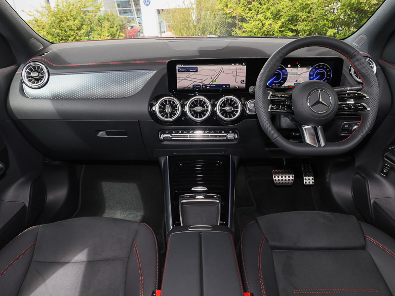 Mercedes-Benz EQA Eqa 250 140Kw Urban Edition 70.5Kwh Red #3