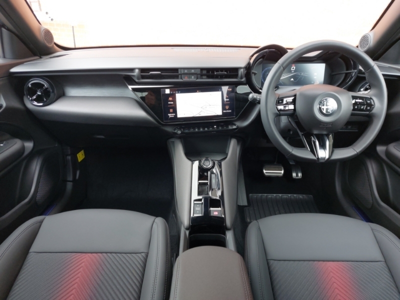 Alfa Romeo Junior 1.2 Turbo 145 Ibrida Ti Grey #3