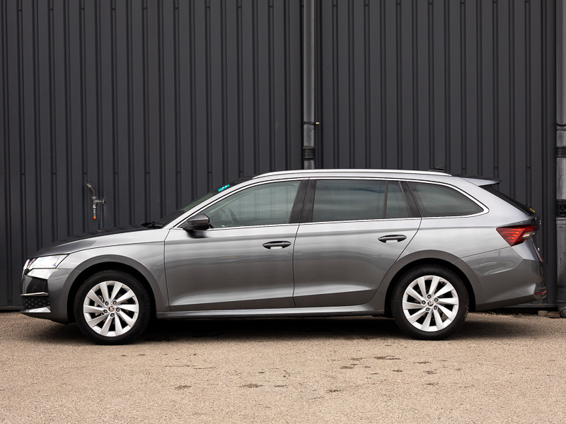 Skoda Octavia 2.0 Tdi 150 Se L Dsg SG74MHL Grey #4