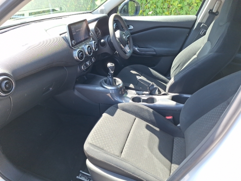 Nissan Juke 1.0 Dig-t 114 Acenta SK23JKZ White #5