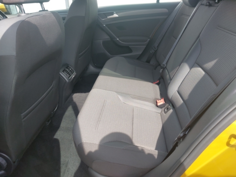 Volkswagen Golf 1.0 Tsi 110 Se Dsg ND18HWK Yellow #6