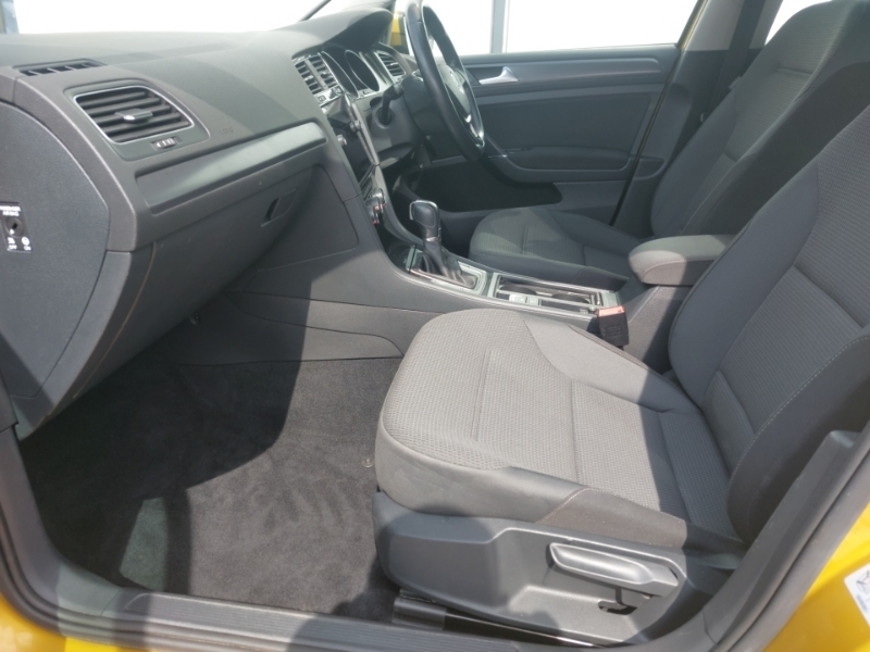Volkswagen Golf 1.0 Tsi 110 Se Dsg ND18HWK Yellow #5