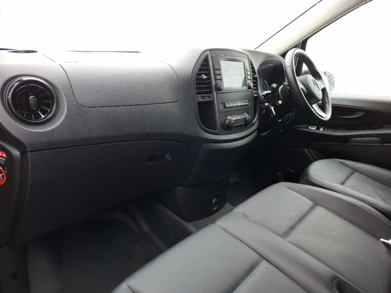 Mercedes-Benz Vito 114 Cdi Pro 9-Seater 9G-tronic KN24YNY Black #5