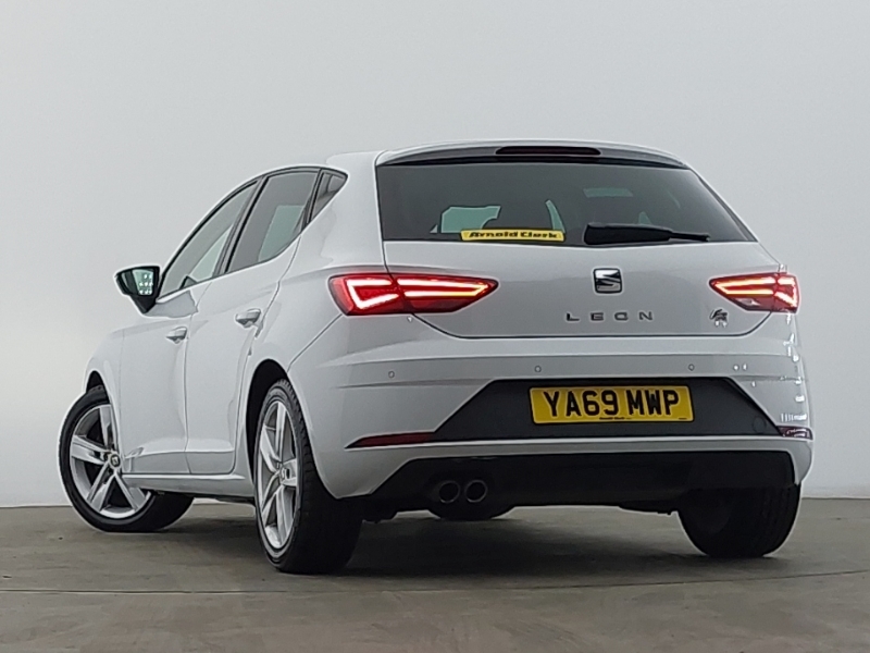Seat Leon 1.5 Tsi Evo Fr Ez YA69MWP White #2