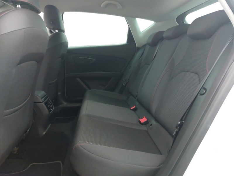 Seat Leon 1.5 Tsi Evo Fr Ez YA69MWP White #6