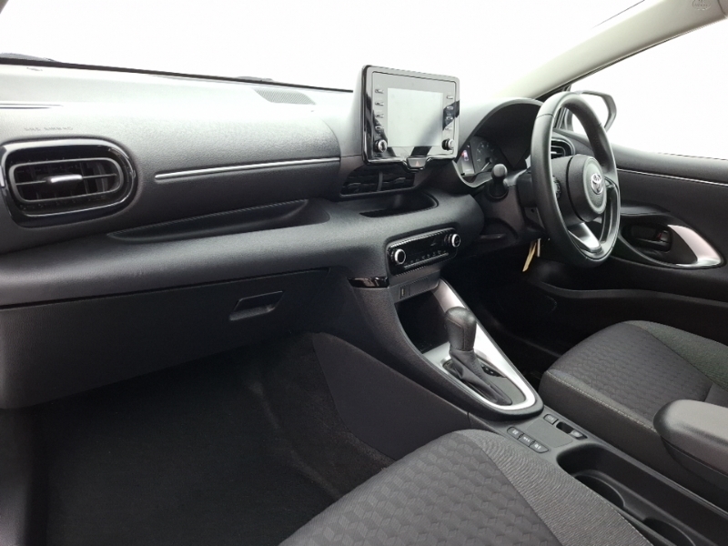 Toyota Yaris 1.5 Hybrid Icon Cvt DU73EJZ White #5