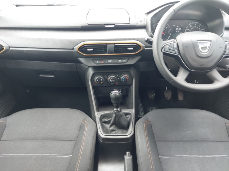 Dacia Sandero Stepway 1.0 Tce Essential SY22VFK White #3