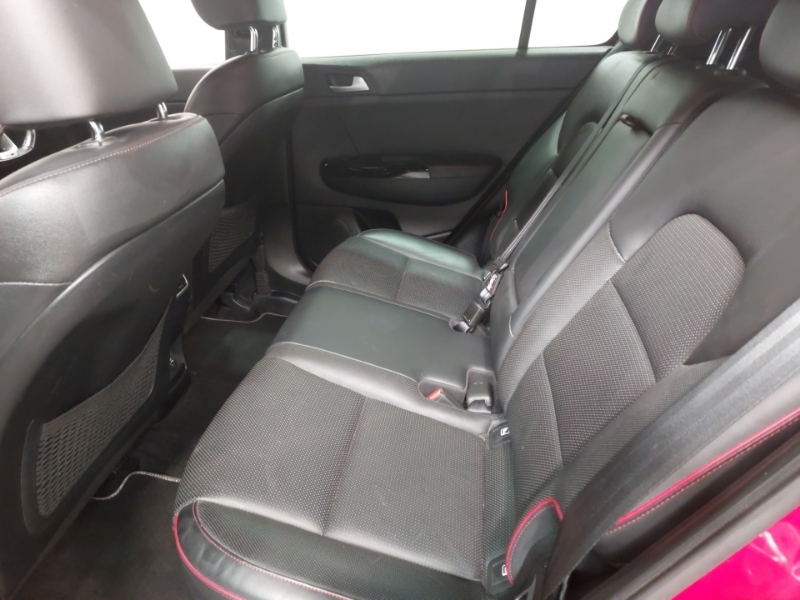 Kia Sportage 1.6 Crdi Isg Gt-line KL19PCO Red #6