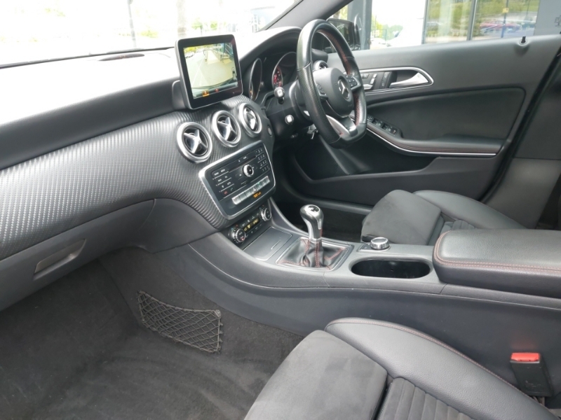 Mercedes-Benz A Class A180d Amg Line Premium Plus WT16HJZ Black #5