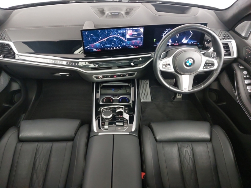BMW X7 Xdrive40d Mht M Sport Step Black #4
