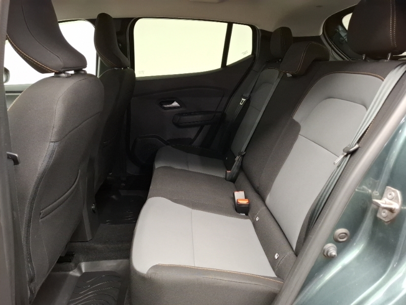 Dacia Sandero Stepway 1.0 Tce Extreme SB73ZMZ Green #6