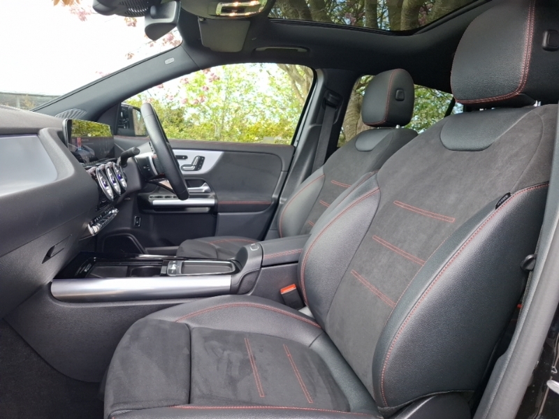 Mercedes-Benz GLA Class Gla 220D 4Matic Amg Line Premium Plus KN25VGL Black #5