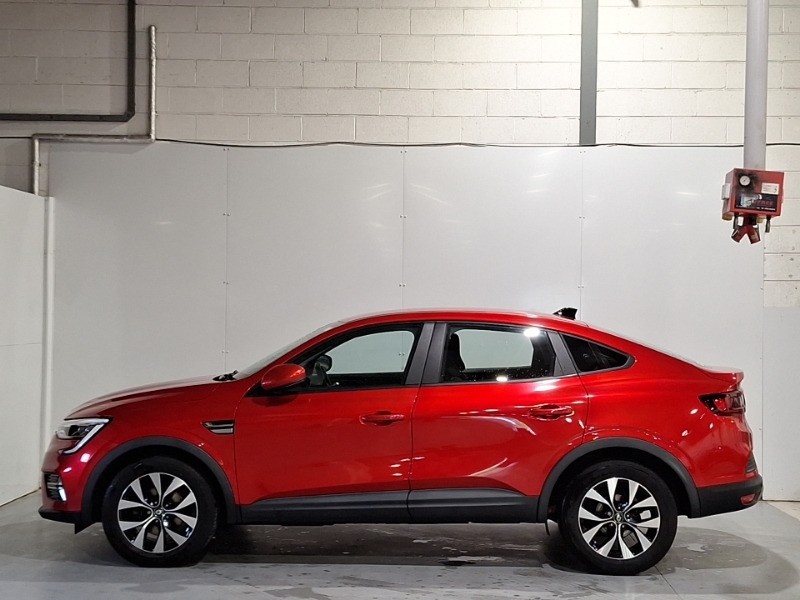 Renault Arkana 1.6 E-tech Hybrid 145 Iconic SL72MZO Red #4