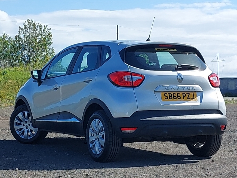 Renault Captur 0.9 Tce 90 Expression SB66PZJ Silver #2