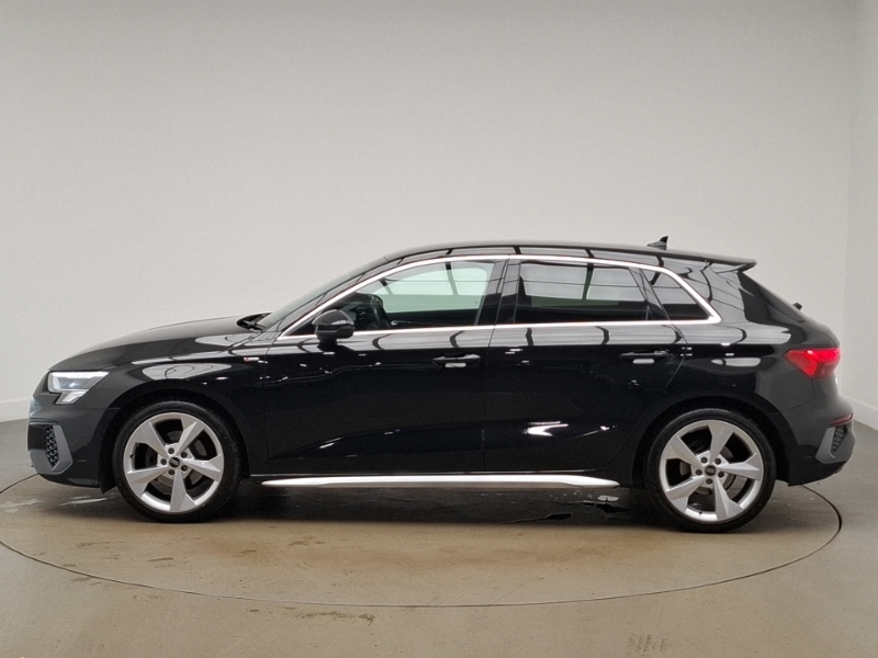 Audi A3 30 Tfsi S Line MJ23RBO Black #4