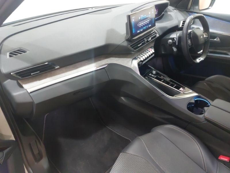 Peugeot 3008 1.2 Hybrid 136 Gt E-dsc6 SC73CXO White #5