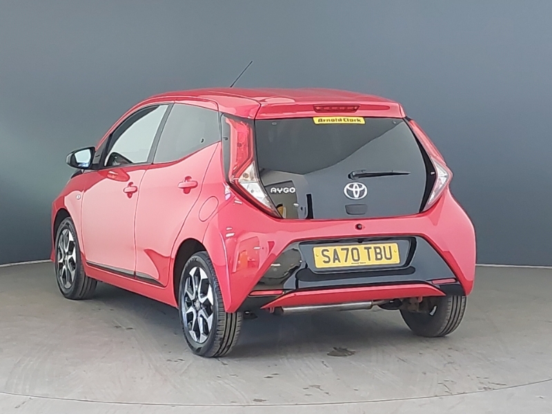Toyota Aygo 1.0 Vvt-i X-trend Tss SA70TBU Red #2