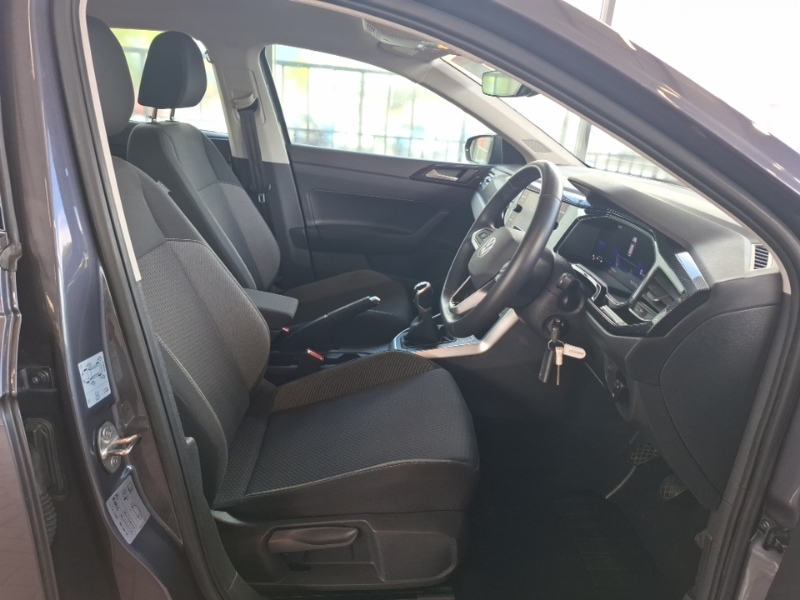 Volkswagen Polo 1.0 Life SD73XLT Grey #5