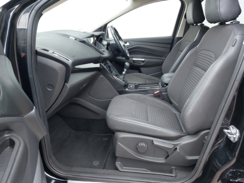 Ford Kuga 1.5 Tdci Titanium Edition 2Wd MD19UYM Black #5