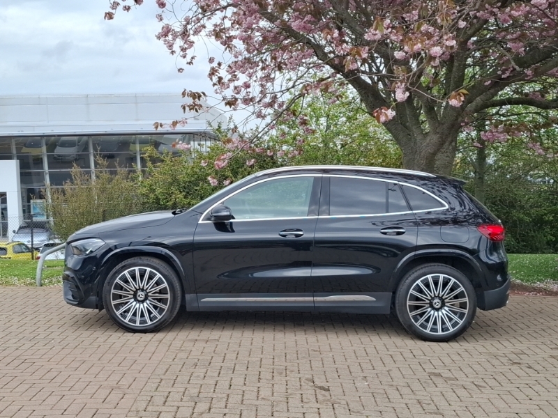 Mercedes-Benz GLA Class Gla 200 Amg Line Premium LR74WDJ Black #4