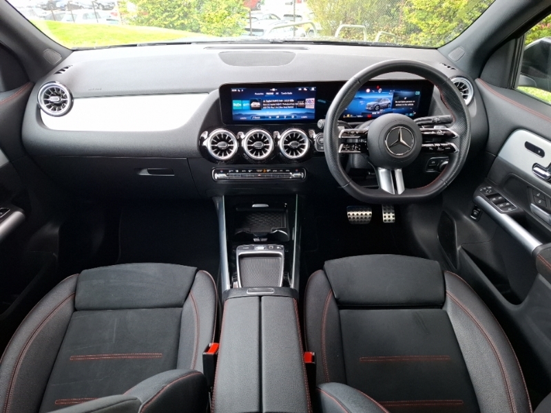 Mercedes-Benz GLA Class Gla 200 Amg Line Premium LR74WDJ Black #3
