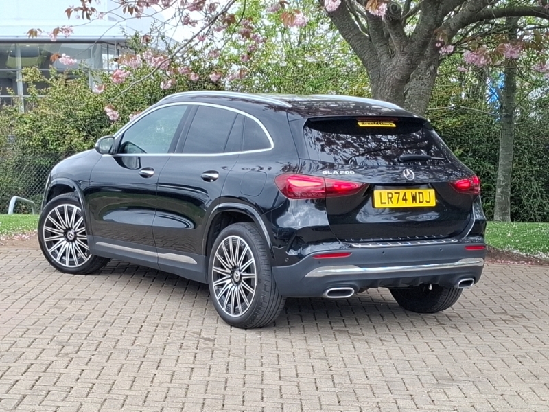 Mercedes-Benz GLA Class Gla 200 Amg Line Premium LR74WDJ Black #2