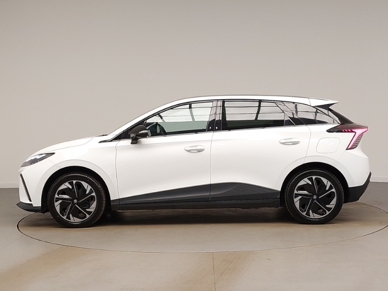 MG MG4 150Kw Trophy Ev Long Range 64Kwh SM23JKZ White #4