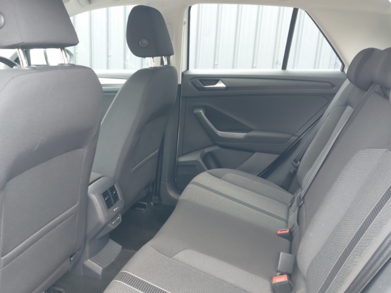 Volkswagen T-Roc 1.5 Tsi Life SB72OUE White #6