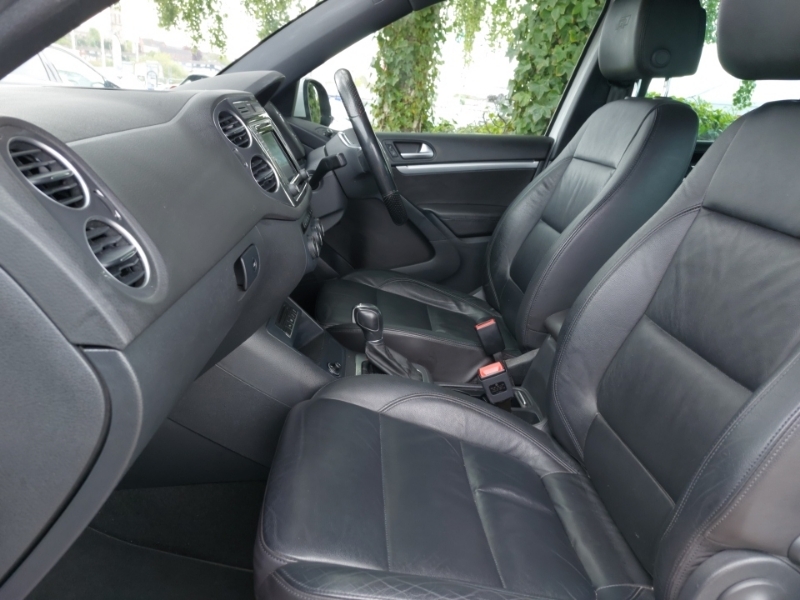 Volkswagen Tiguan 2.0 Tdi Bluemotion Tech R-line Edition 150 Dsg DL65DHN White #5