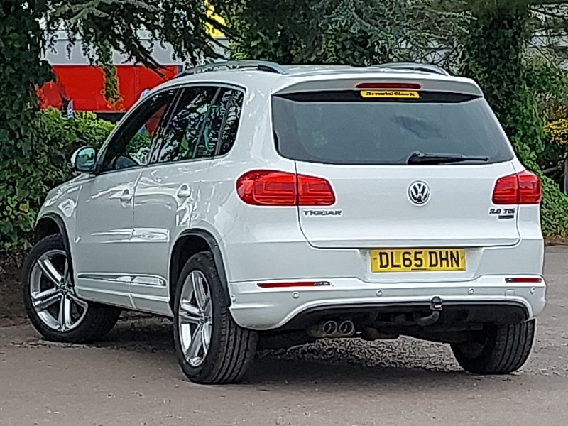 Volkswagen Tiguan 2.0 Tdi Bluemotion Tech R-line Edition 150 Dsg DL65DHN White #2